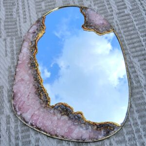 (001aa) Edelsteen geode spiegel